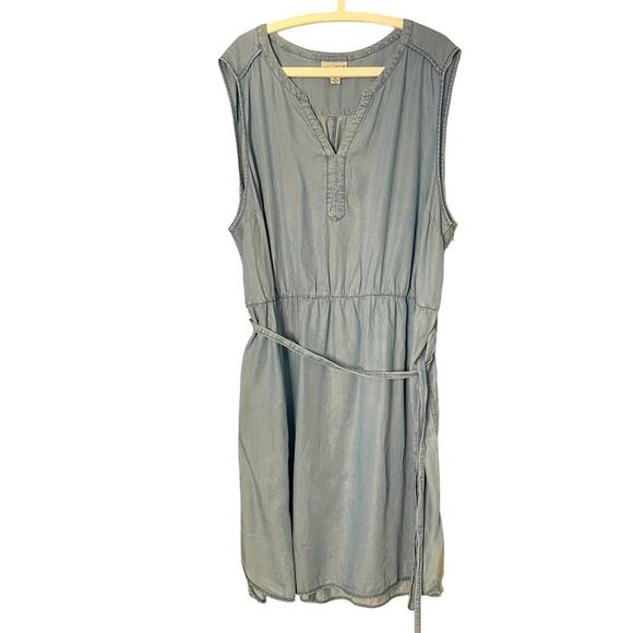 NWT Ava & Viv Dress Womens 4X Plus Blue Chambray V Neck Midi Sleeveless Casual - Picture 1 of 11